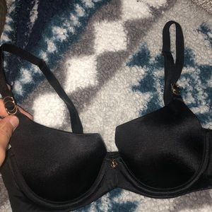 Victoria’s Secret bra -32B